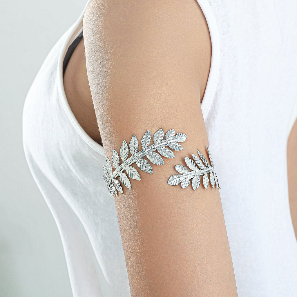 Beautiful Gold Bracelet with Unique Style