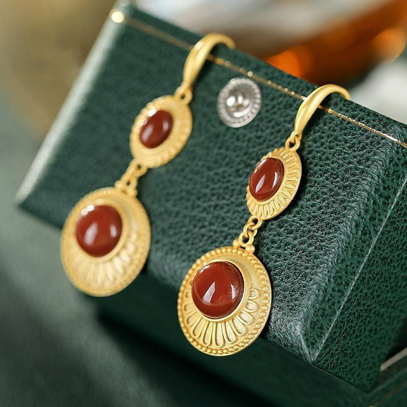 Charming Gold Earring for Any Occasion