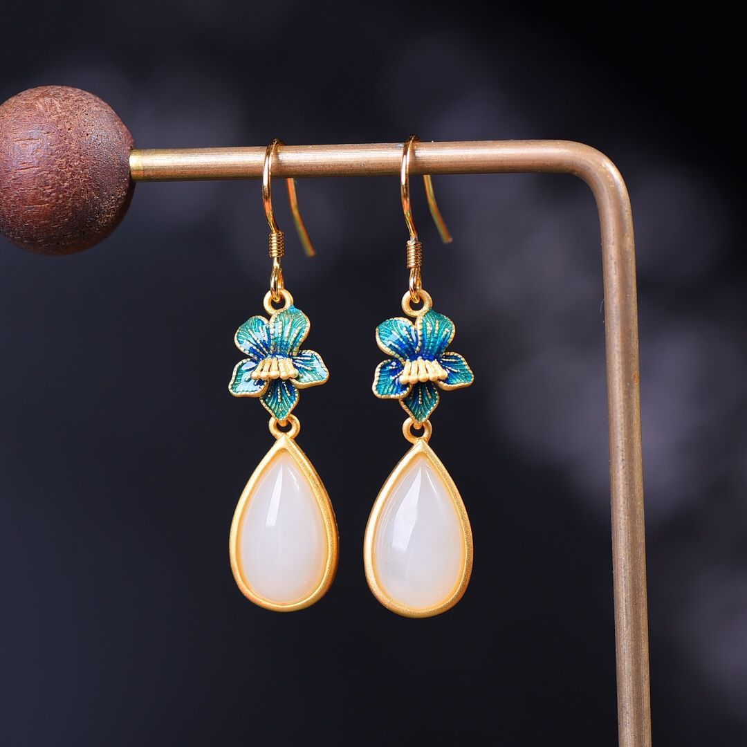 Vintage Handmade Silver Earring