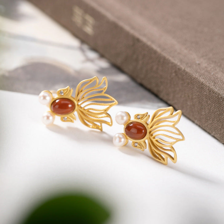 Romantic Silver Earring for Special Moments