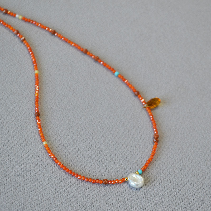 Classic Pearl Necklace with Timeless Appeal