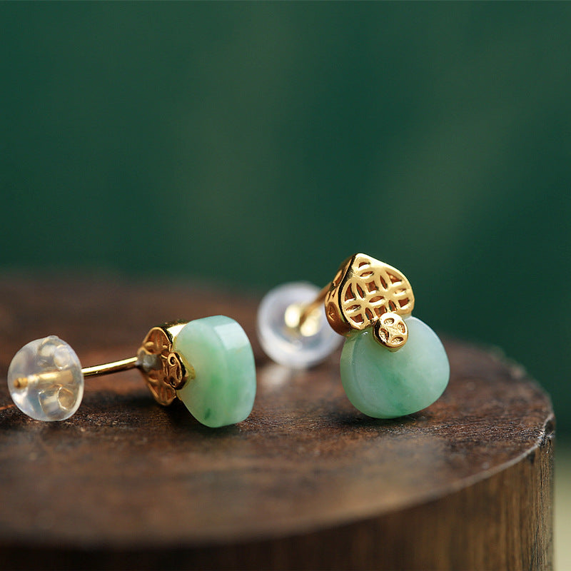 Romantic Silver Earring for Special Moments