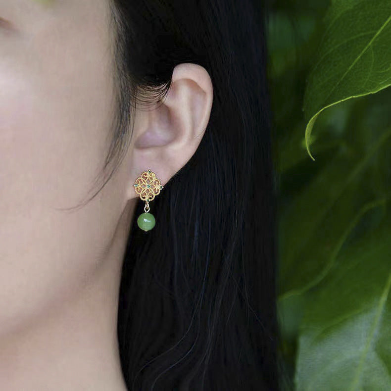 Romantic Silver Earring for Special Moments