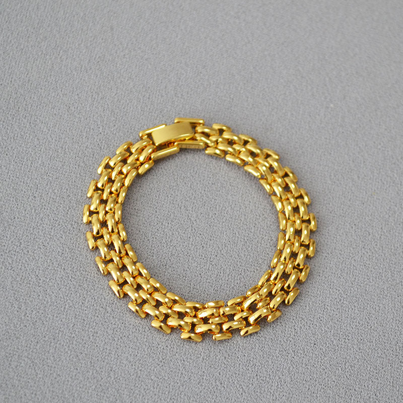Stunning Gold Bracelet for Daily Wear