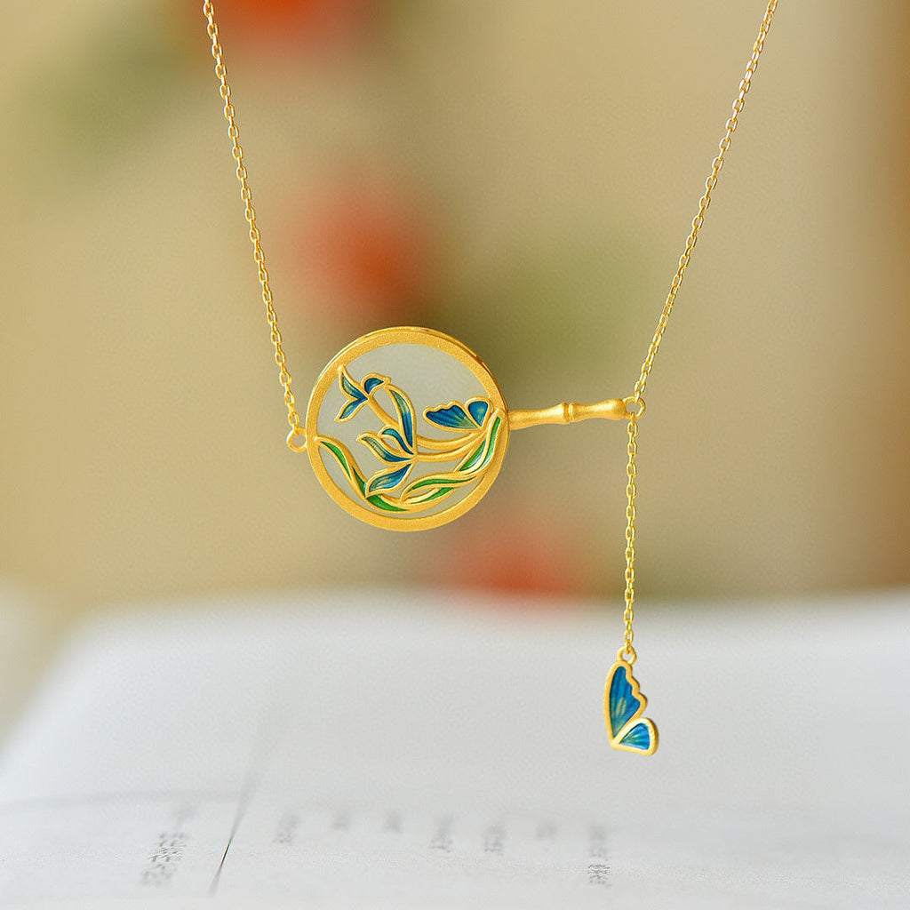 Classic Silver Necklace with Timeless Appeal