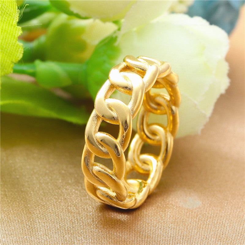Classic Chain with Timeless Appeal