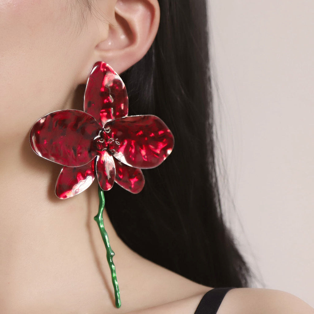 Classic Earring with Timeless Appeal