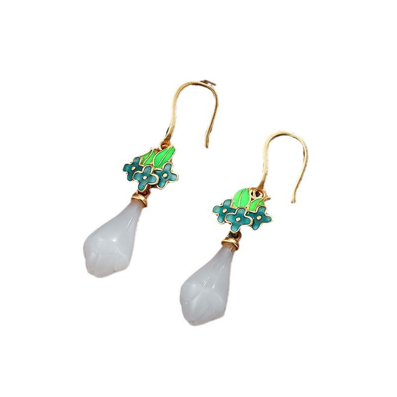 Charming Earring for Any Occasion