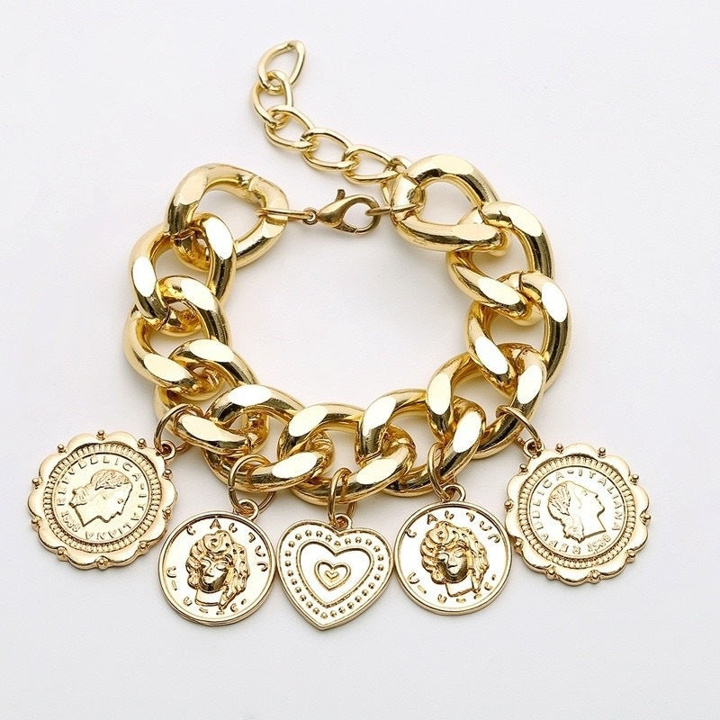 Stunning Bracelet for Daily Wear