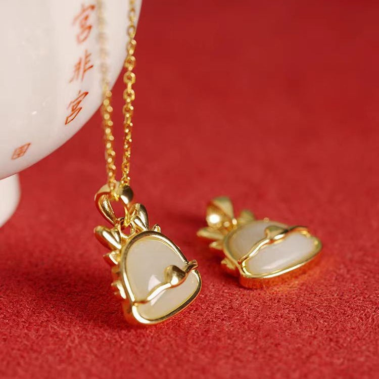 Charming Gold Set for Any Occasion