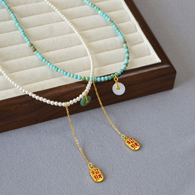 Classic Gold Necklace with Timeless Appeal