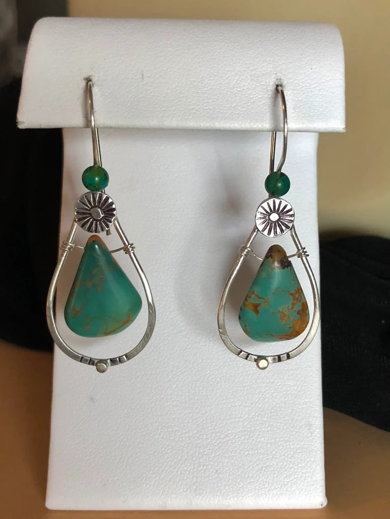 Classic Earring with Timeless Appeal