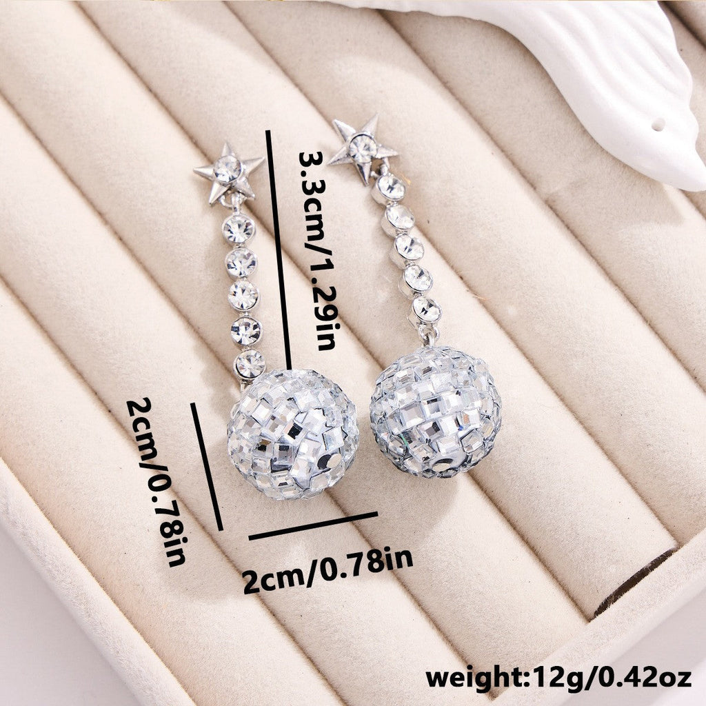 Charming Earring for Any Occasion