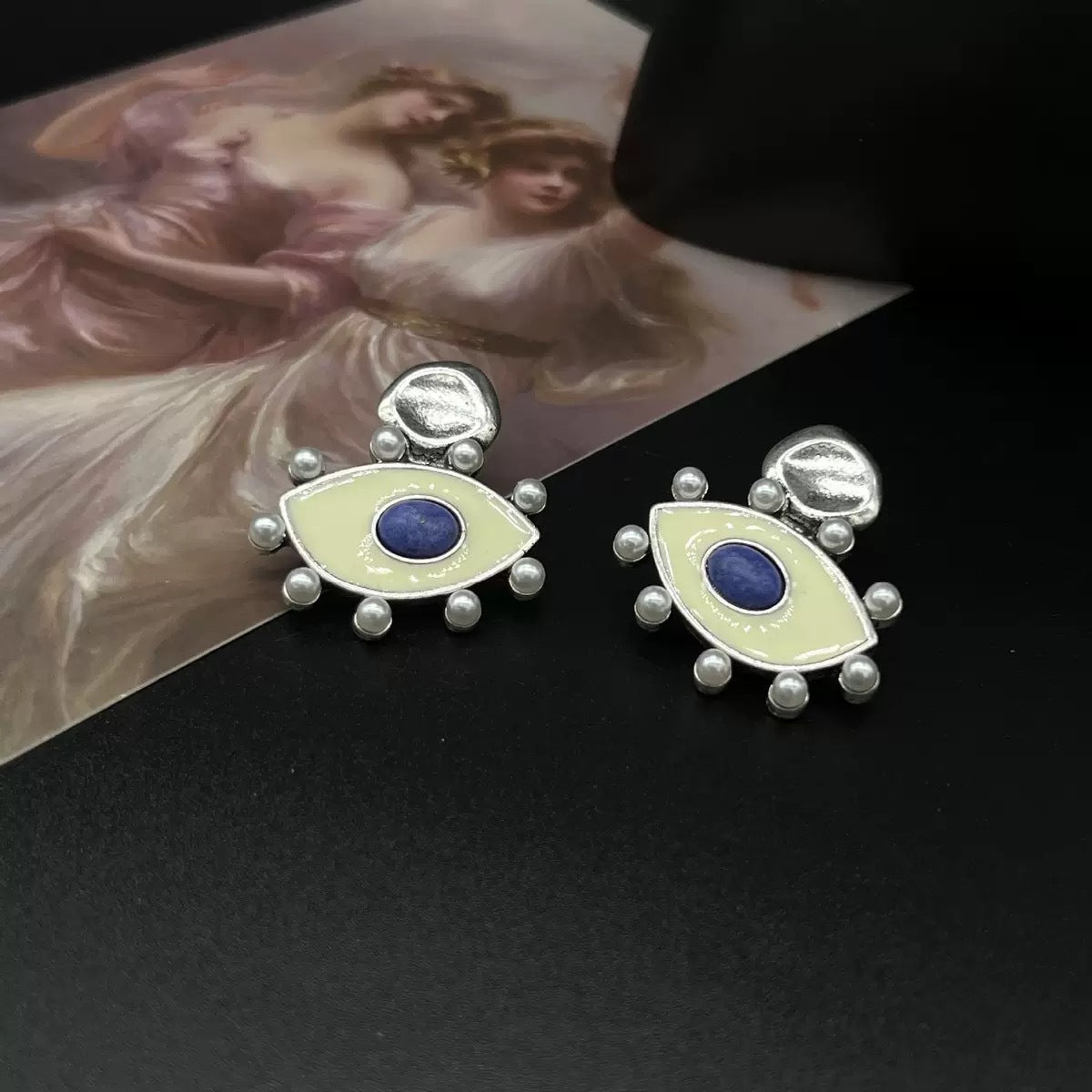 Elegant Pearl Earring for Every Occasion
