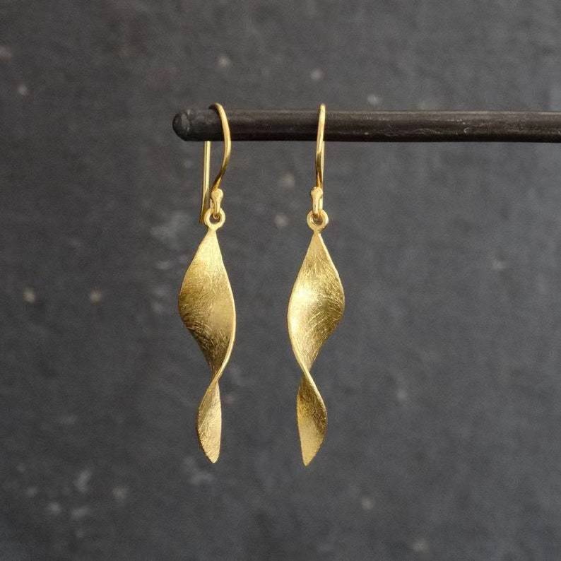 Vintage Handmade Earring