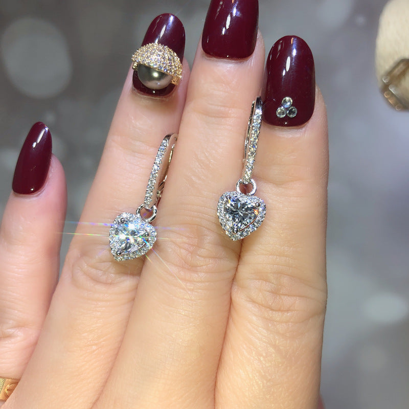 Charming Earring for Any Occasion