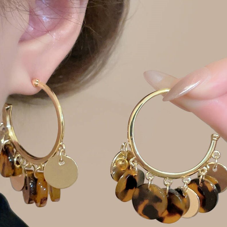 Beautiful Earring with Unique Style