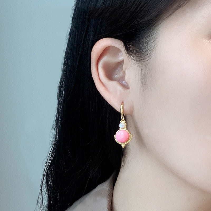 Classic Silver Earring with Timeless Appeal
