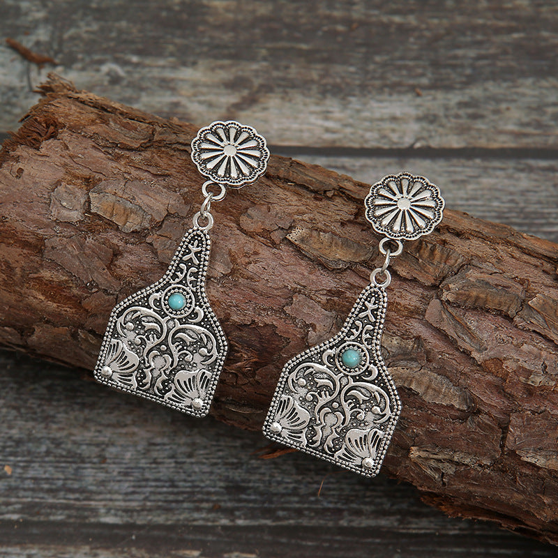 Classic Earring with Timeless Appeal