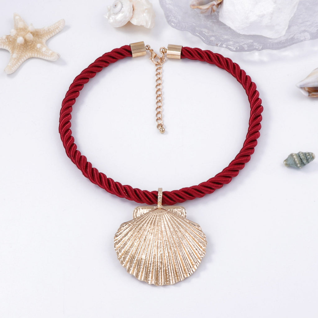 Stunning Necklace for Daily Wear
