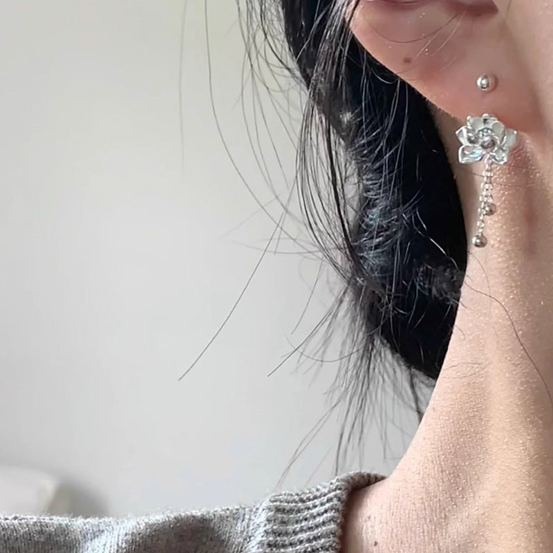 Classic Earring with Timeless Appeal