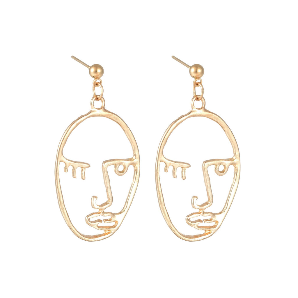 Beautiful Gold Earring with Unique Style