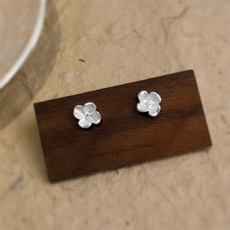 Elegant Piece for Every Occasion