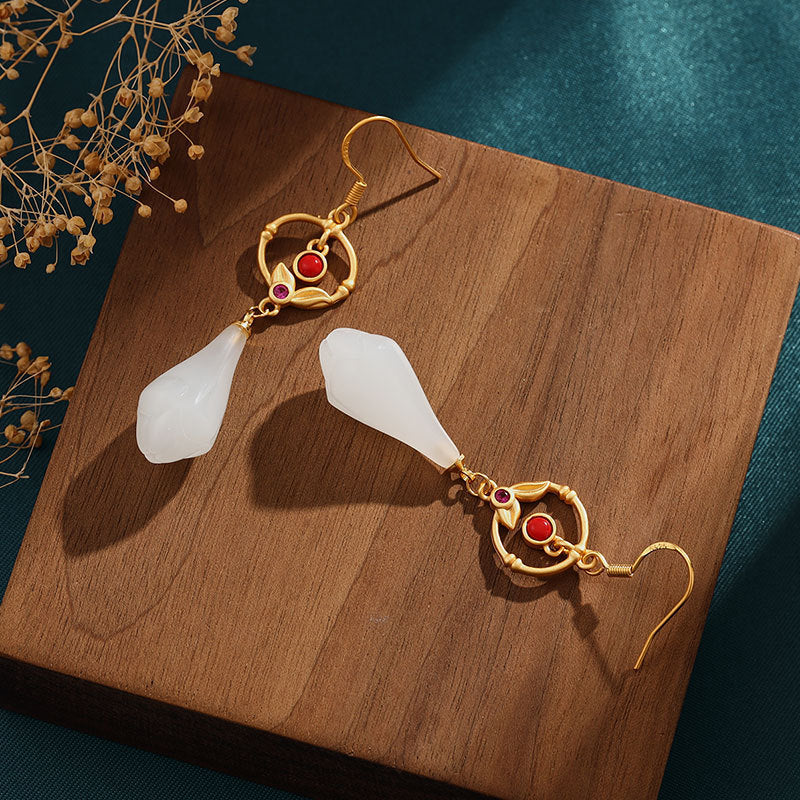 Classic Earring with Timeless Appeal