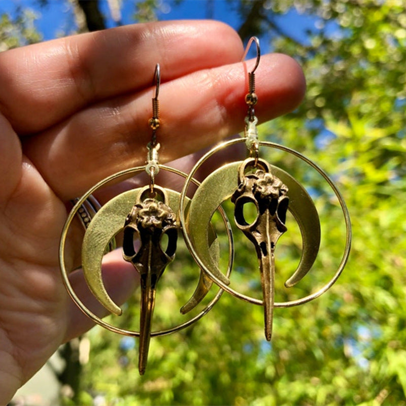 Classic Gold Earring with Timeless Appeal