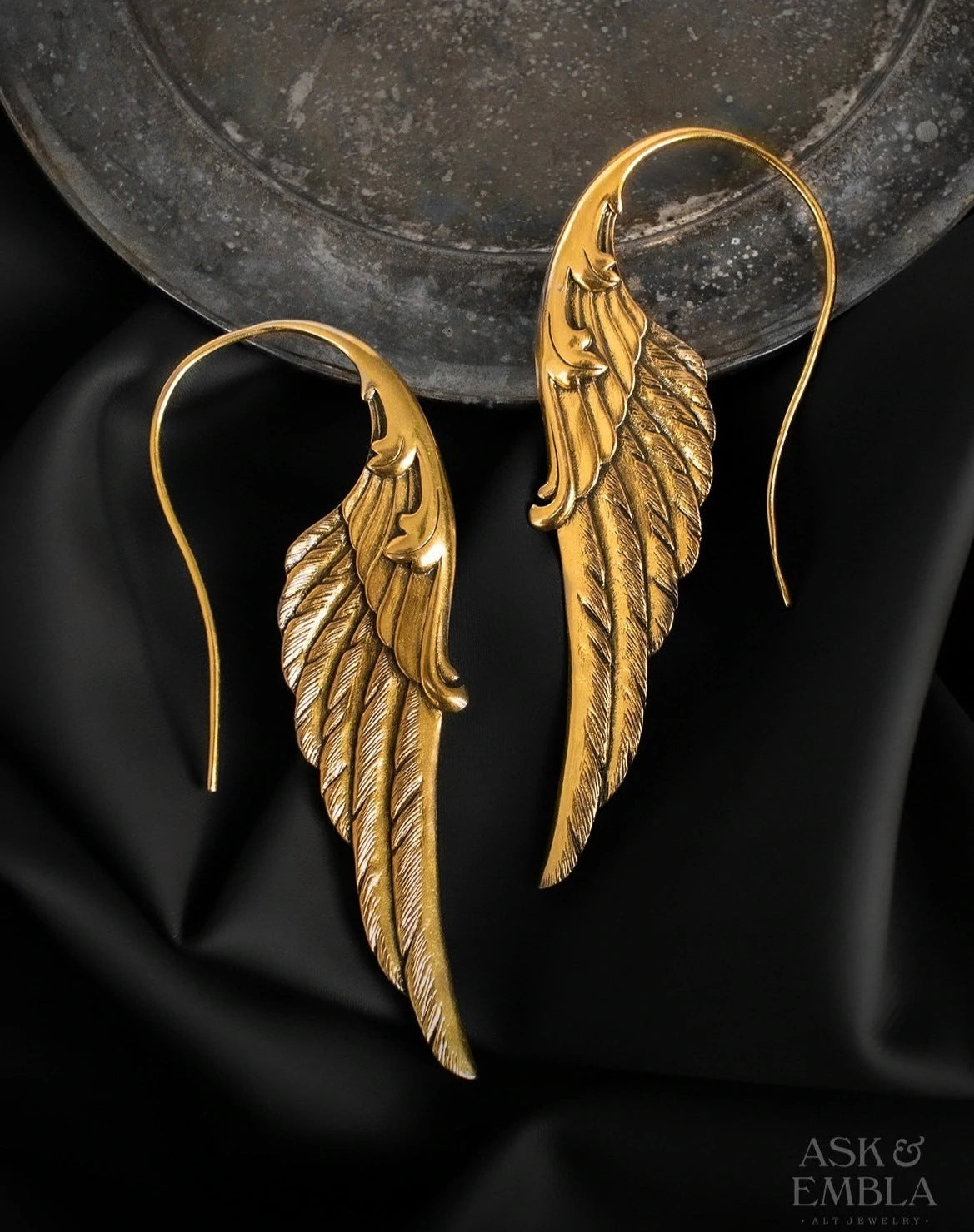 Classic Earring with Timeless Appeal