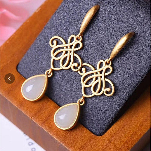 Stunning Gold Earring for Daily Wear