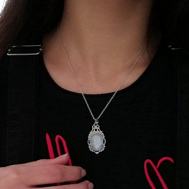 Stunning Necklace for Daily Wear