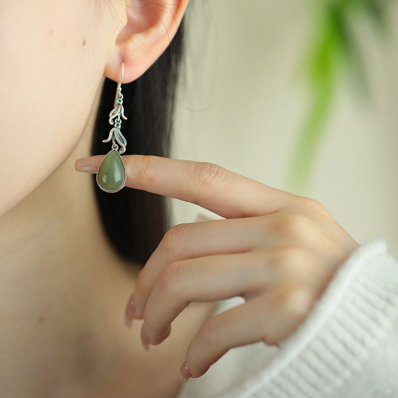 Elegant Silver Earring for Every Occasion