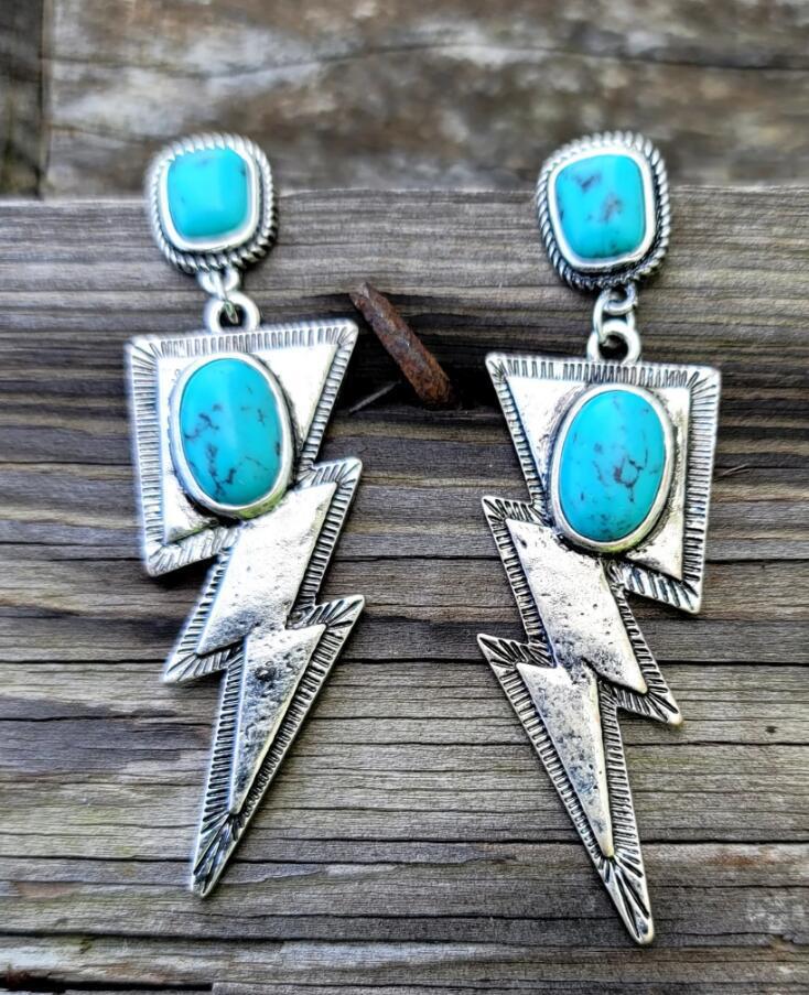 Vintage Handmade Earring