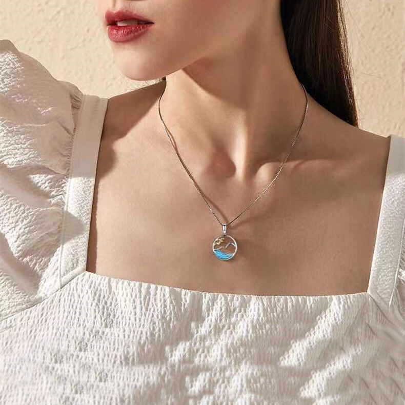 Romantic Necklace for Special Moments