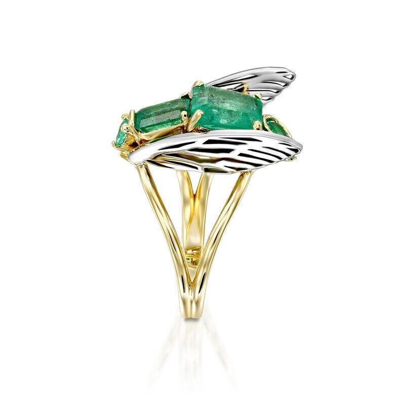 Classic Gold Ring with Timeless Appeal