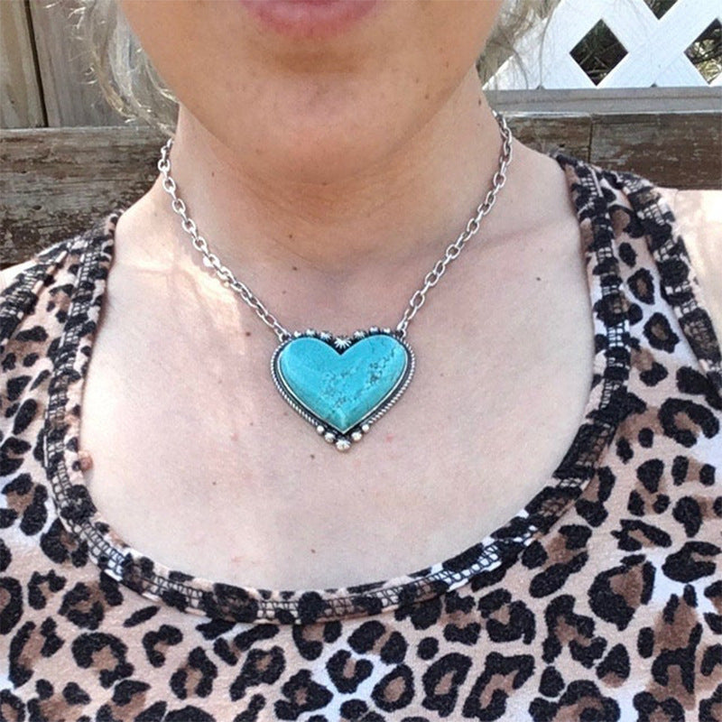 Classic Chain with Timeless Appeal