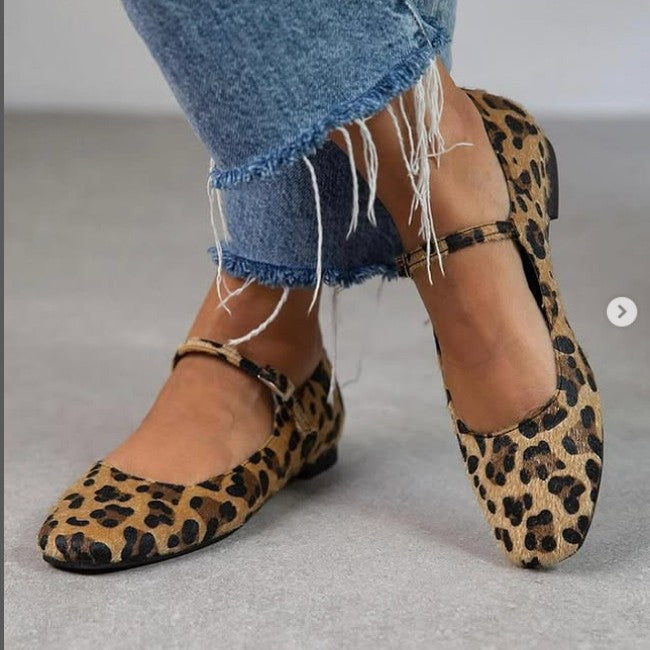 Classic Orthopedic Shoes with Timeless Style