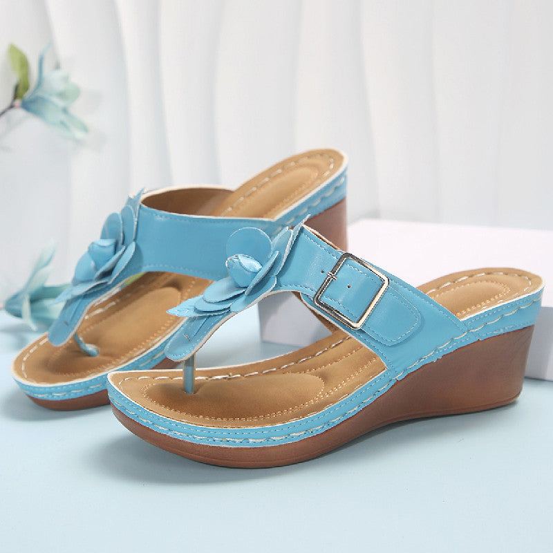 Graceful Orthopedic Sandals for Modern Look