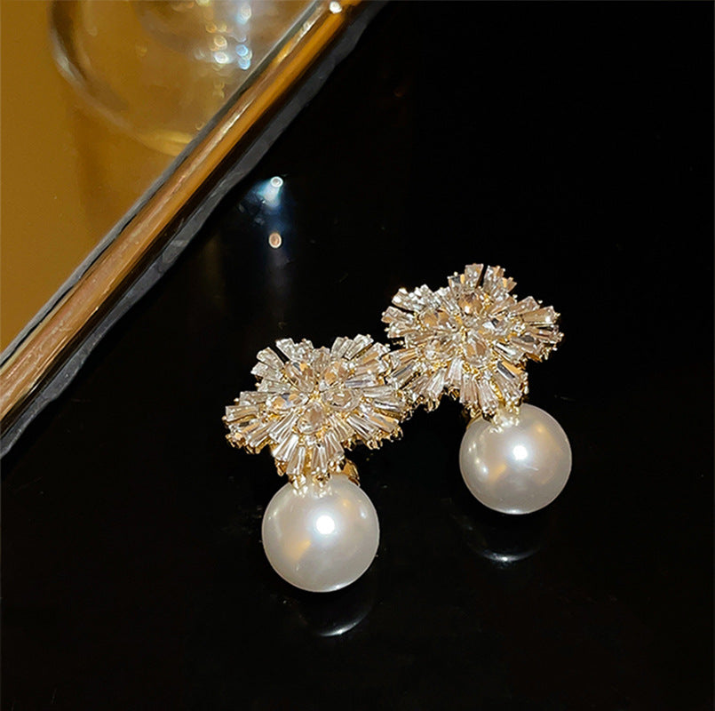 Stunning Pearl Earring for Daily Wear