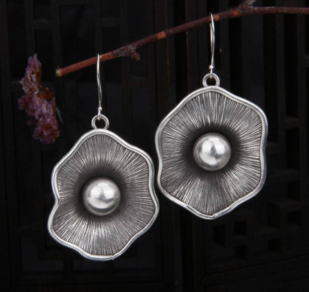 Romantic Pearl Earring for Special Moments