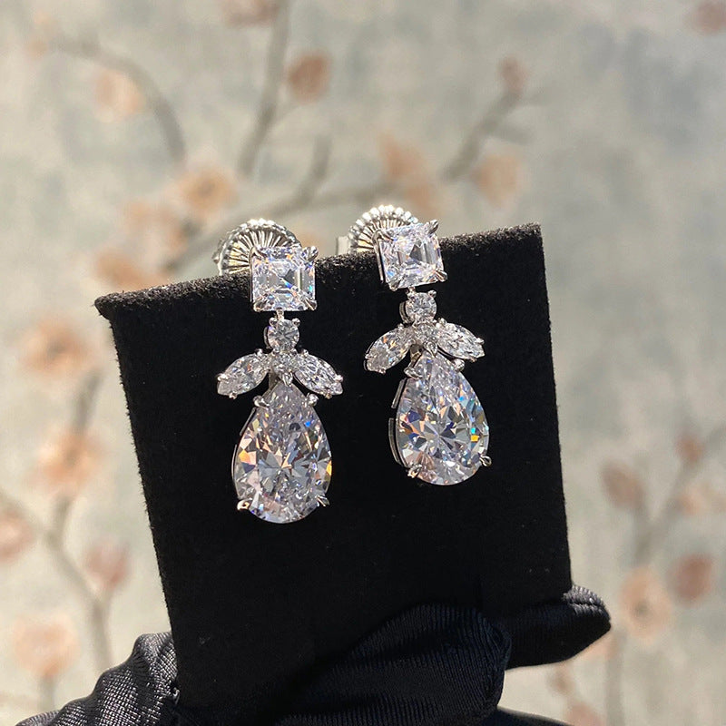 Classic Earring with Timeless Appeal