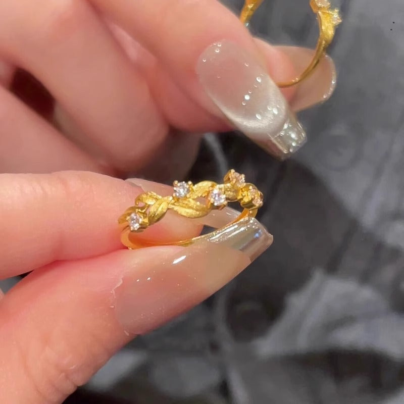Charming Gold Ring for Any Occasion