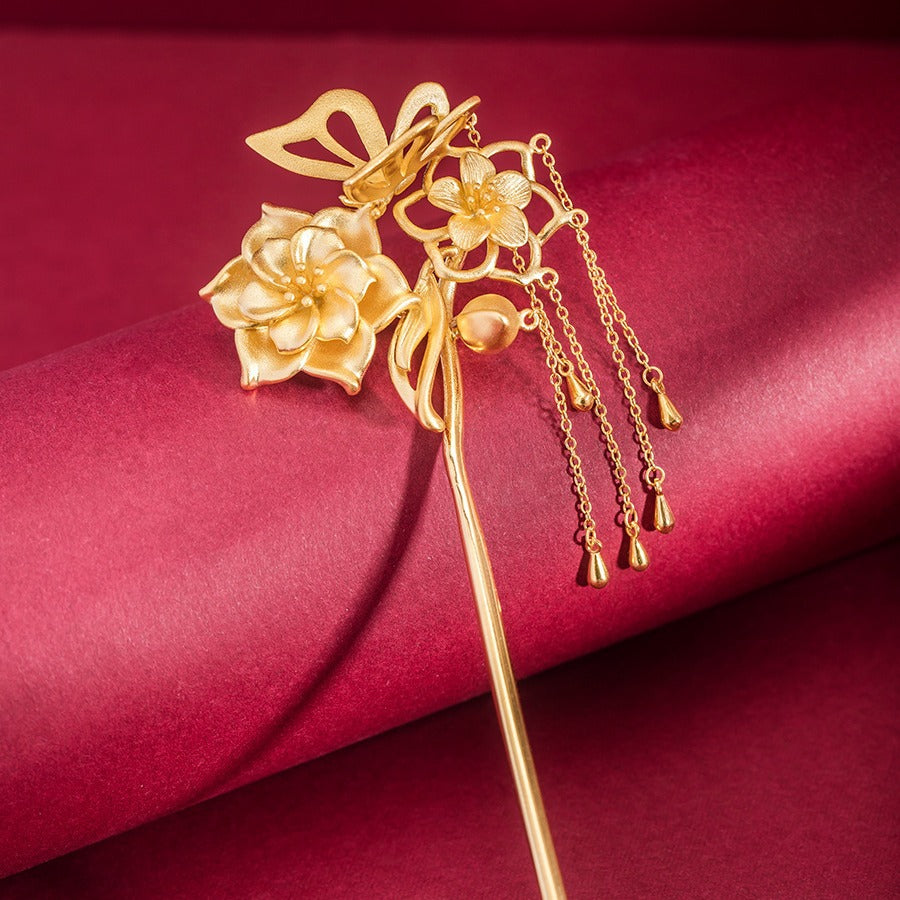 Delicate Artisan Gold Piece