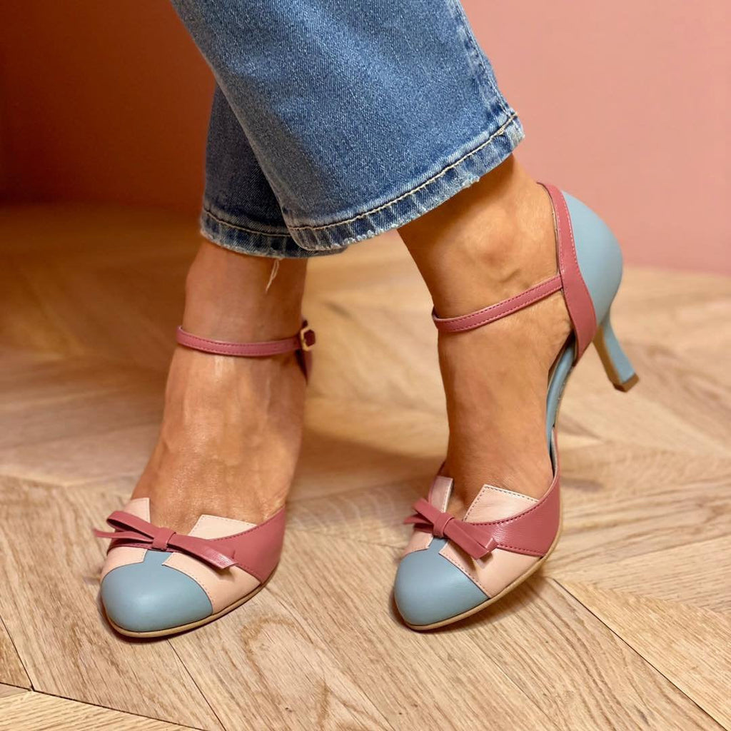 Graceful Orthopedic Sandals for Modern Look