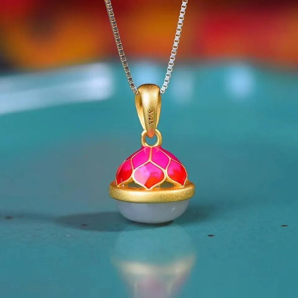 Stunning Gold Necklace for Daily Wear