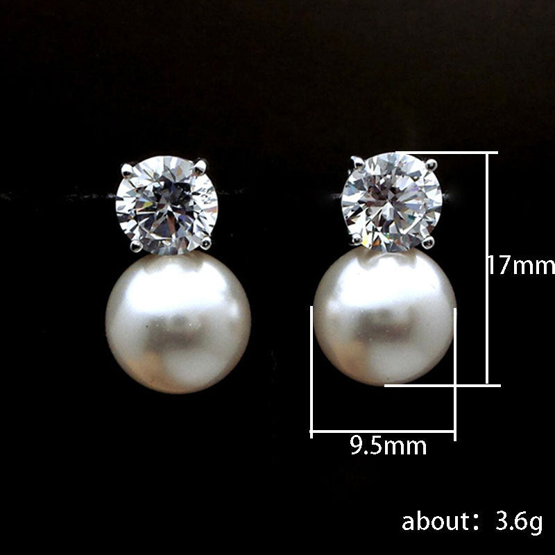 Classic Pearl Earring with Timeless Appeal