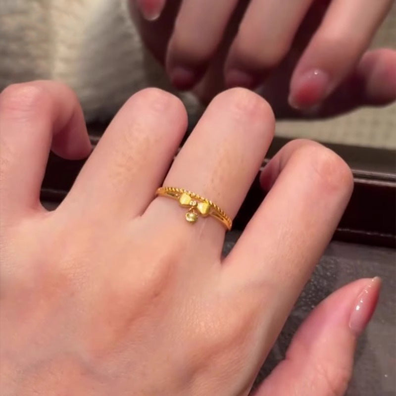 Charming Gold Ring for Any Occasion