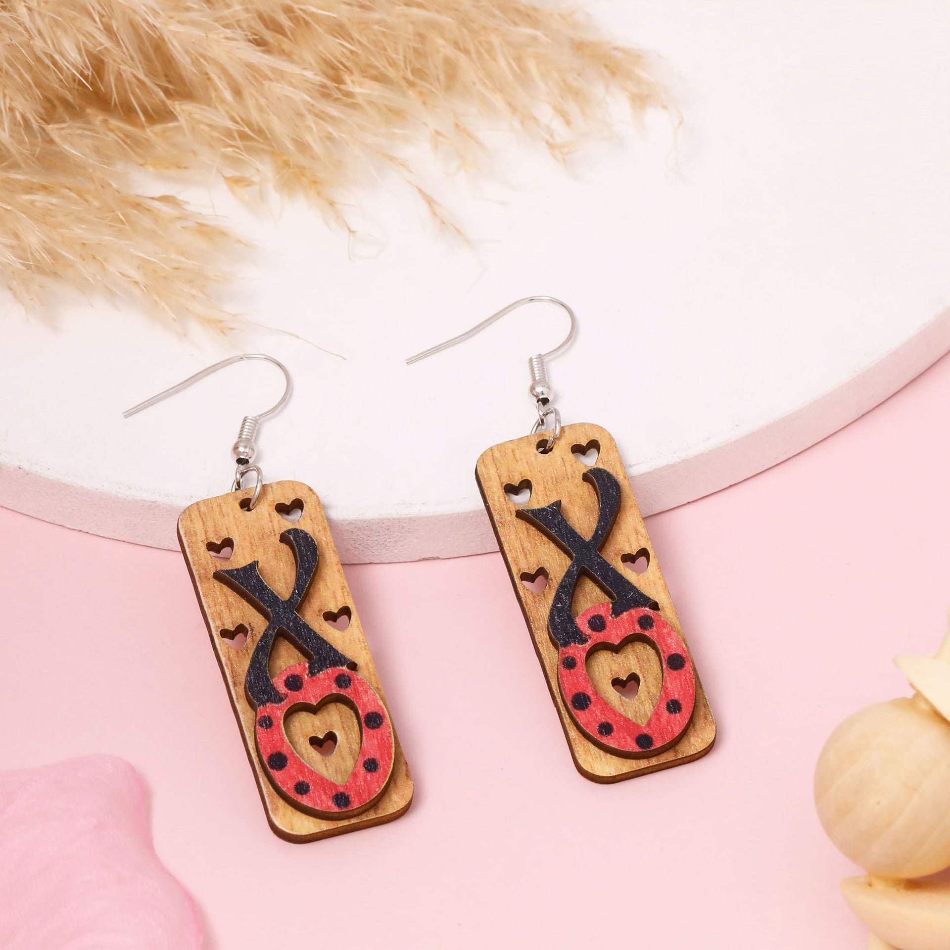 Charming Earring for Any Occasion
