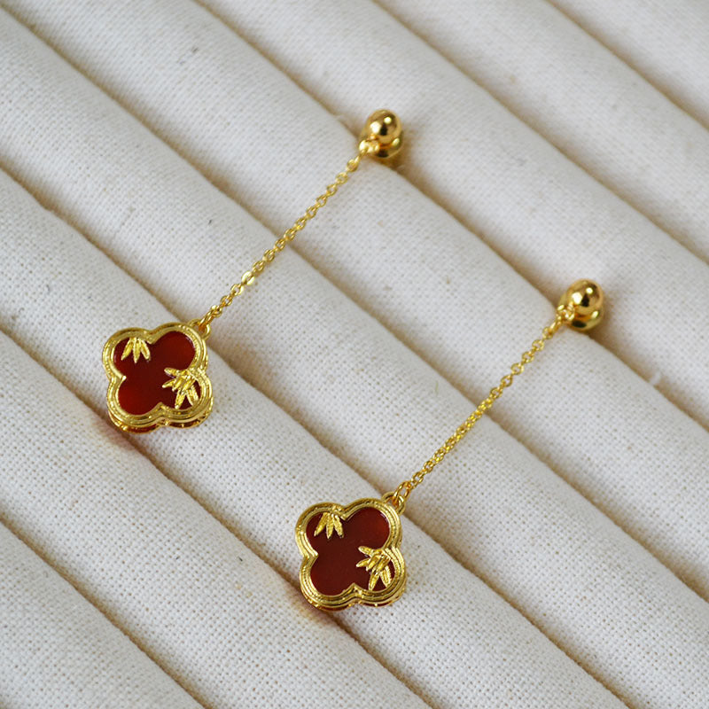 Romantic Silver Earring for Special Moments